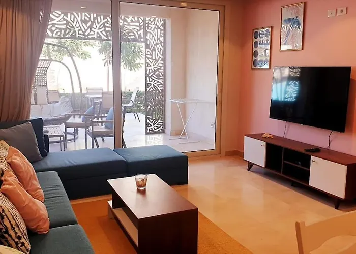 Mangroovy - 1br Gf +2 Beds Garden & Pool View Apartamento *