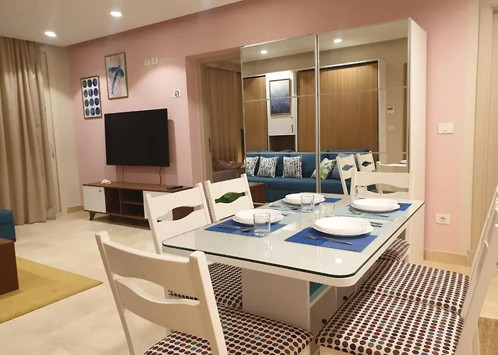 Mangroovy - 1br Gf +2 Beds Garden & Pool View * הורגהדה