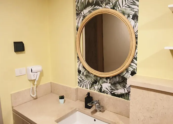 Mangroovy - 1br Gf +2 Beds Garden & Pool View הורגהדה
